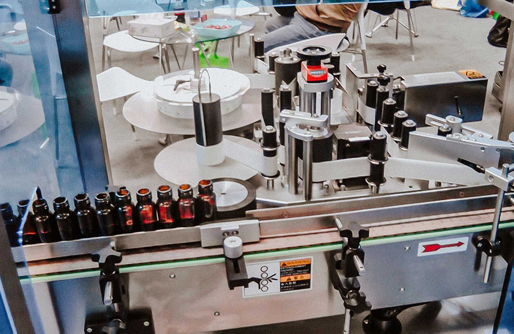 Automatic Labeling Machine