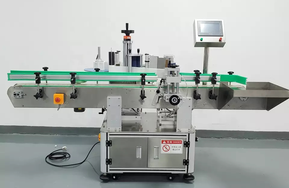 Automatic Labeling Machine