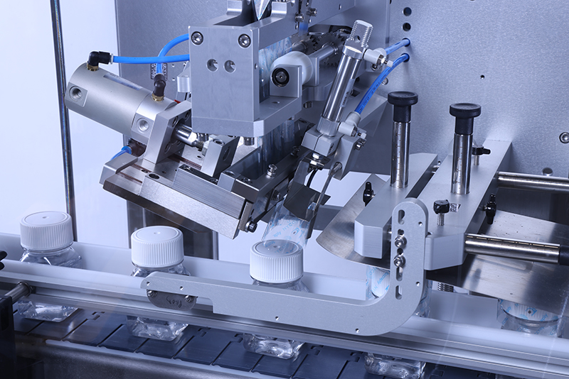 Sleeve Labeling Machine