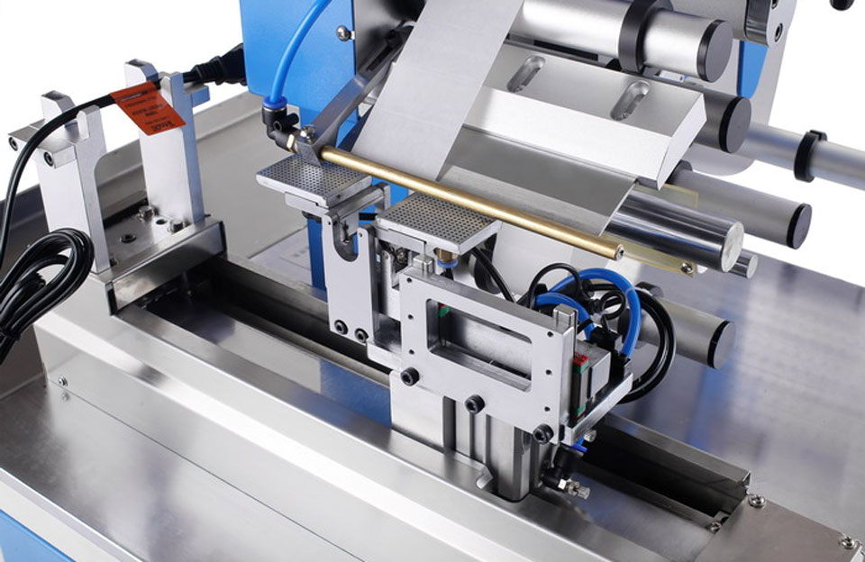 Best-Selling-High-Precision-Wire-Flag-Label-Applicator-Machine